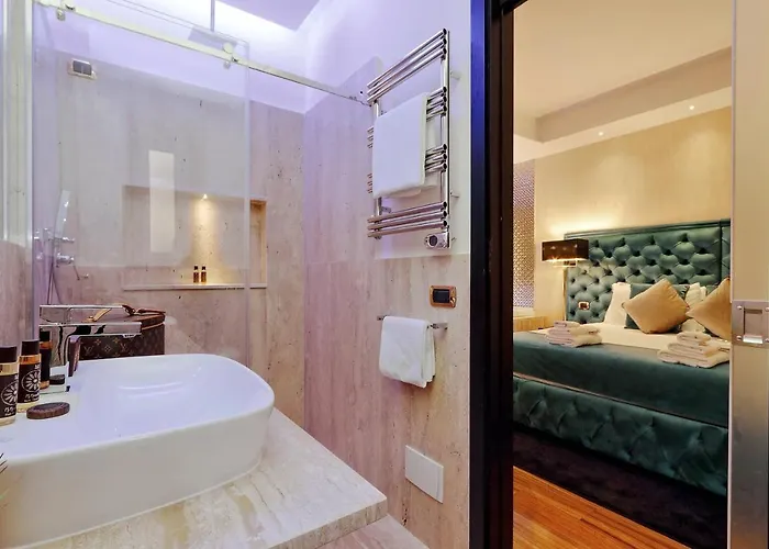 Spanish Hills Collection Luxury & Jacuzzi Maison d'hôtes 4*