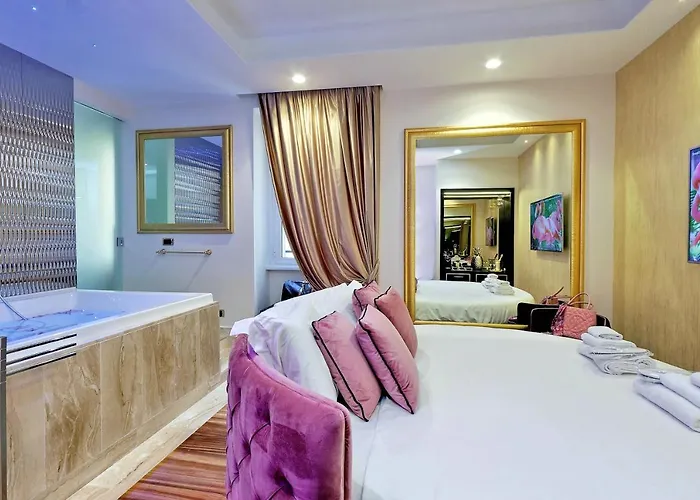 Spanish Hills Collection Luxury & Jacuzzi 4* Rome