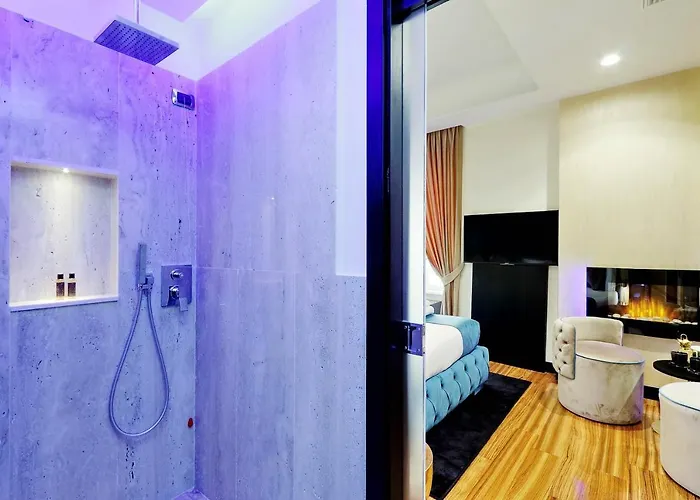 Spanish Hills Collection Luxury & Jacuzzi 4* Rome